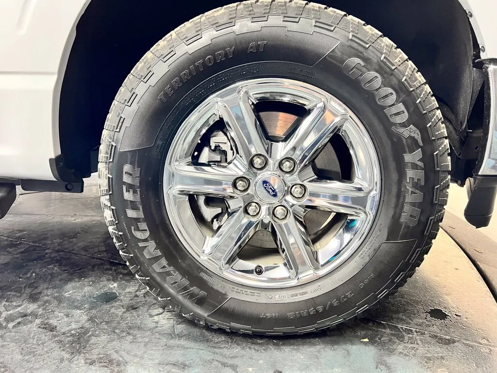 Ford F-150 photo 21
