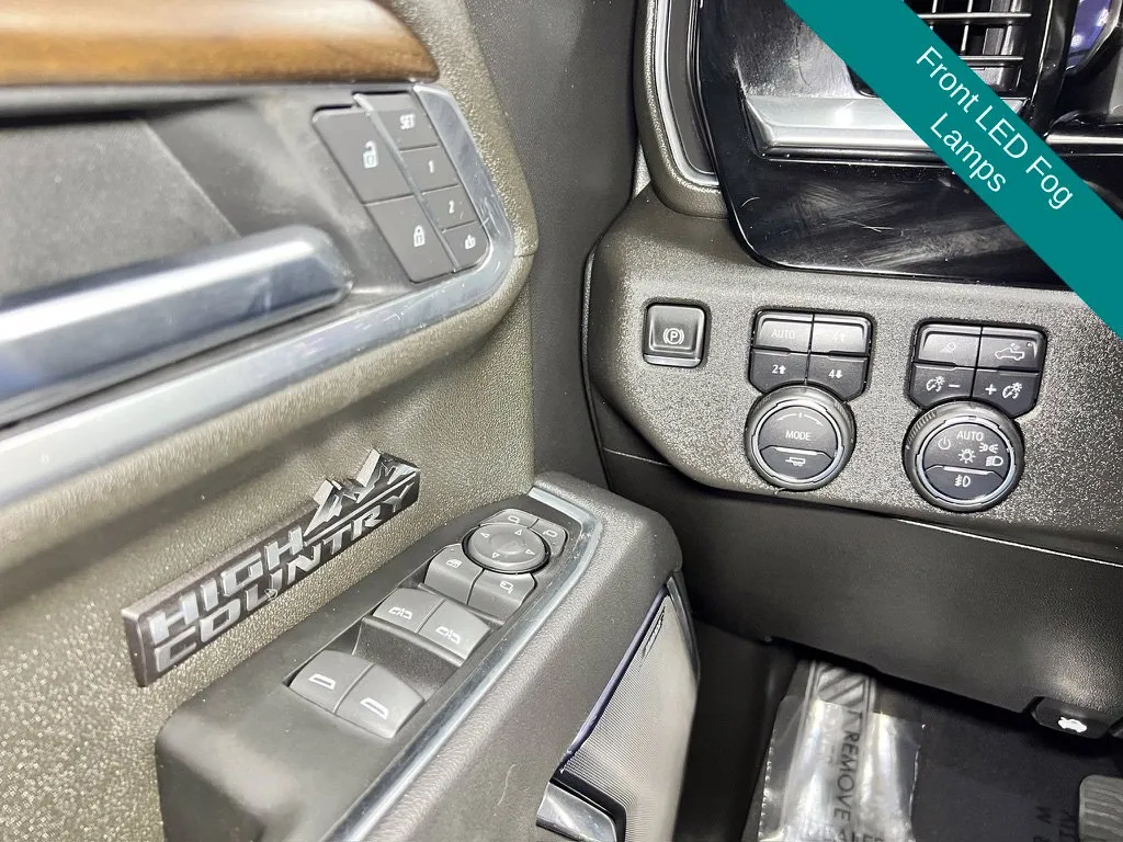 Chevrolet Silverado photo 22