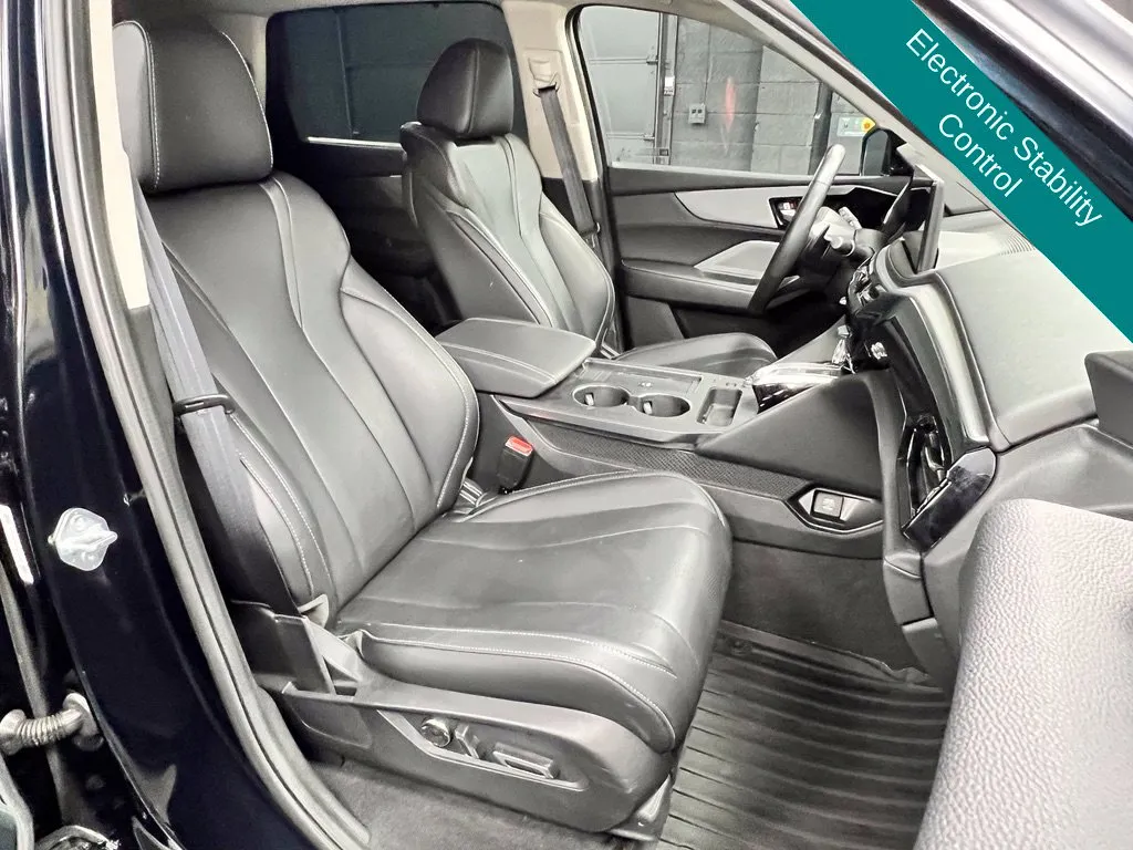 Acura MDX photo 7