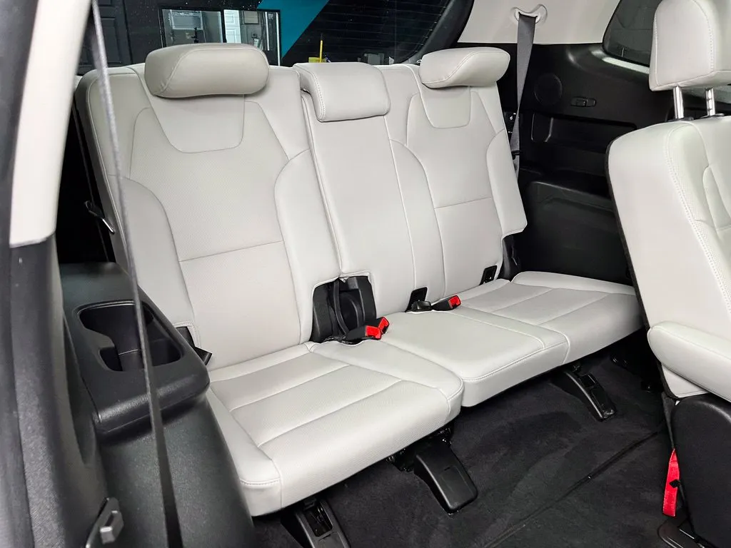 Kia Telluride photo 16