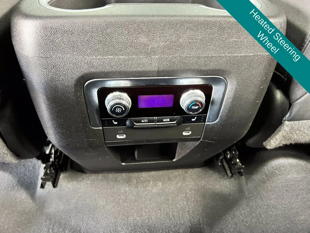 GMC Yukon photo 24