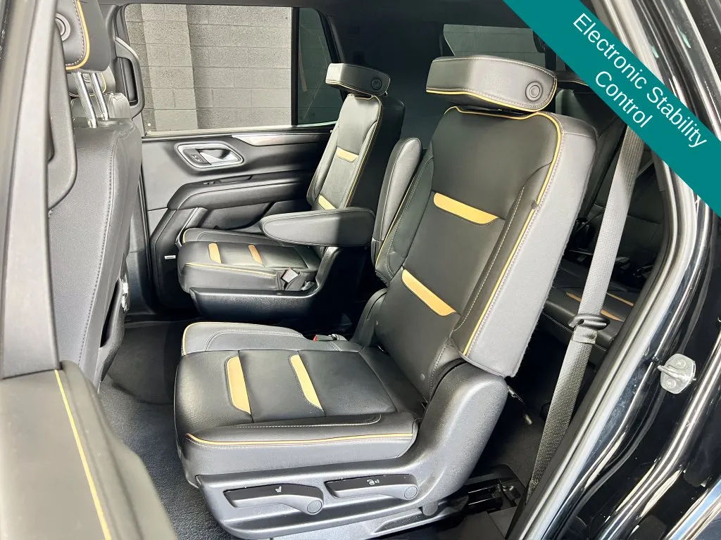 GMC Yukon photo 14
