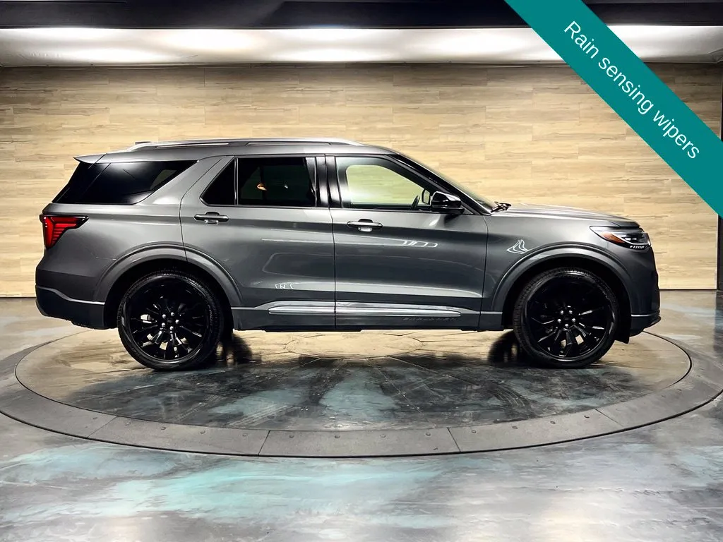 Ford Explorer photo 24