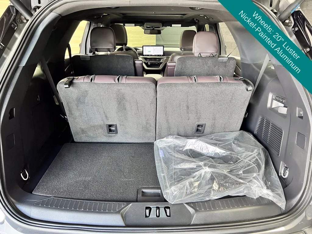 Ford Explorer photo 23