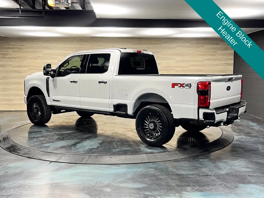 Ford F-250SD photo 17