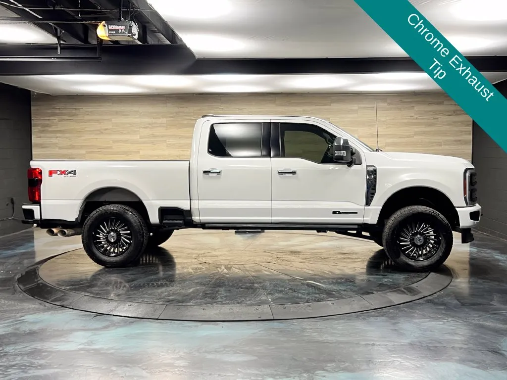 Ford F-250SD photo 24