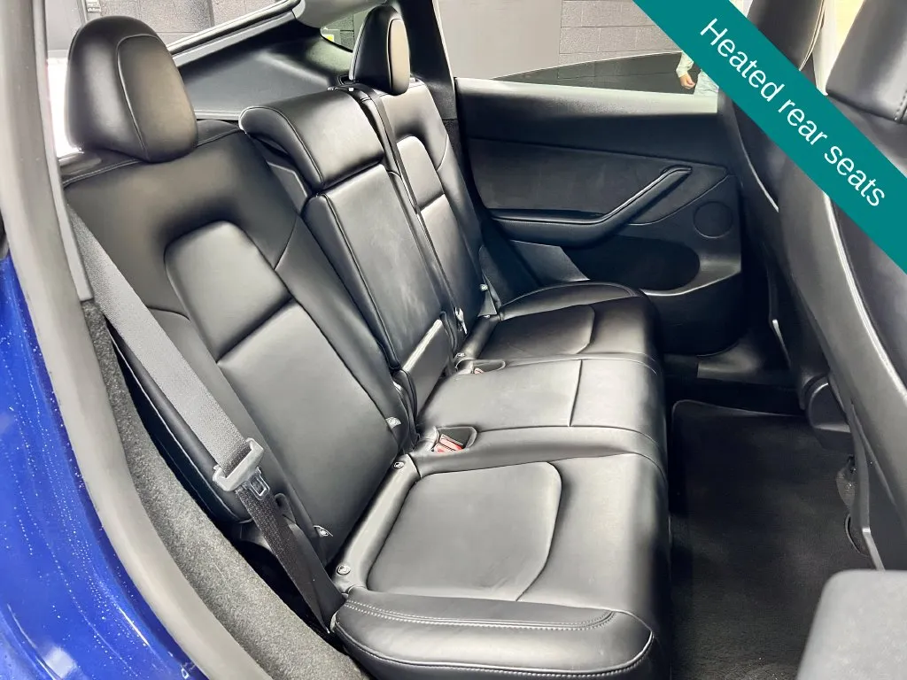 Tesla Model Y photo 13