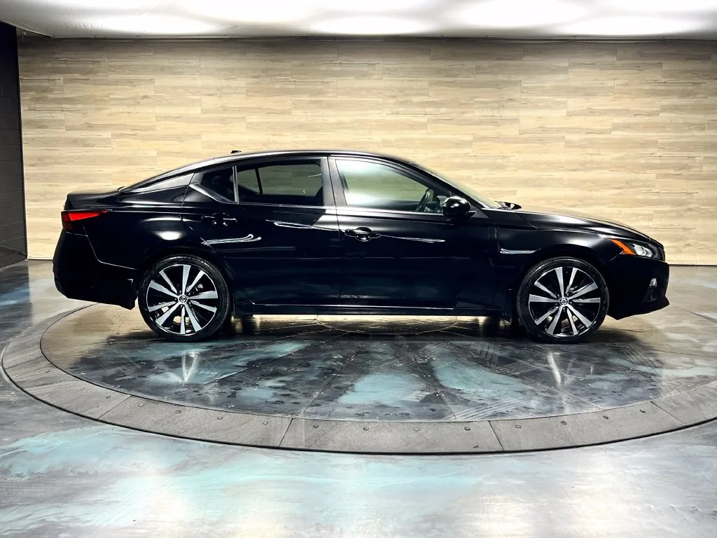 Nissan Altima photo 23