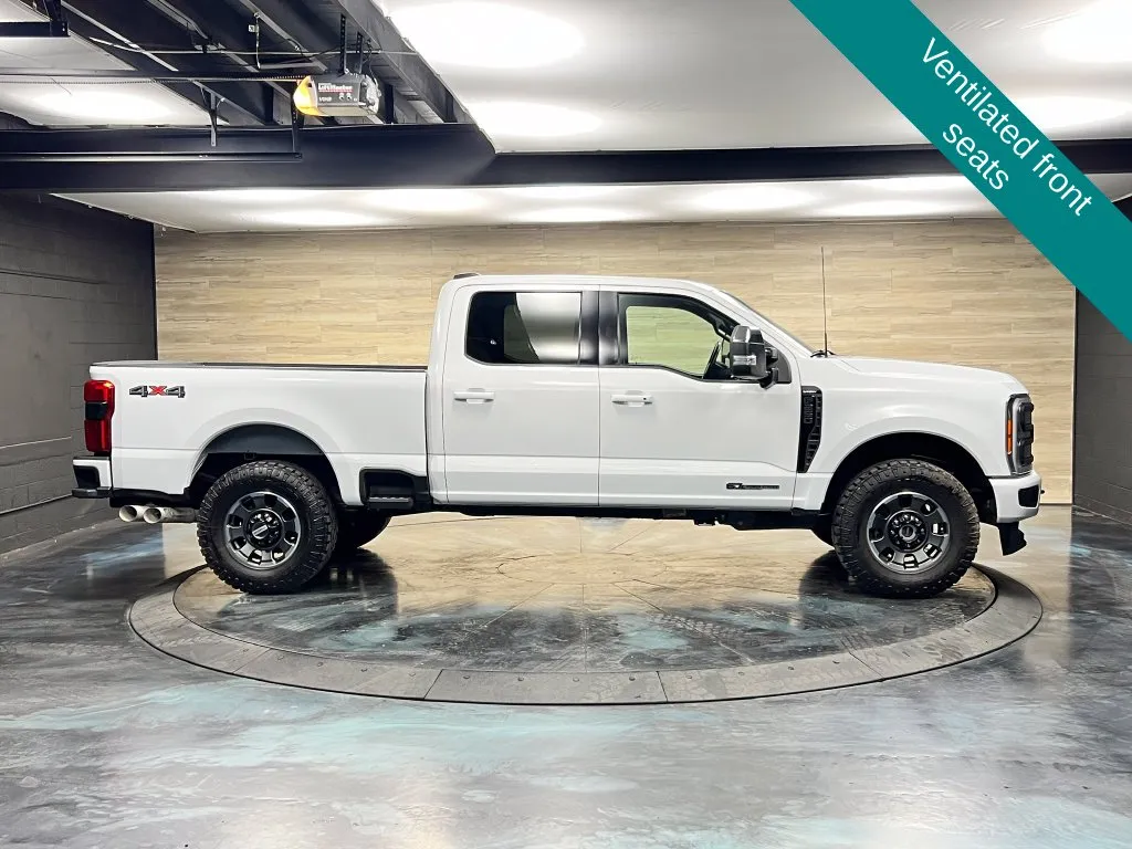 Ford F-250SD photo 26