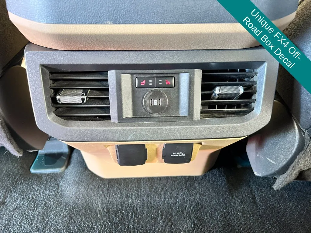Ford F-250SD photo 21