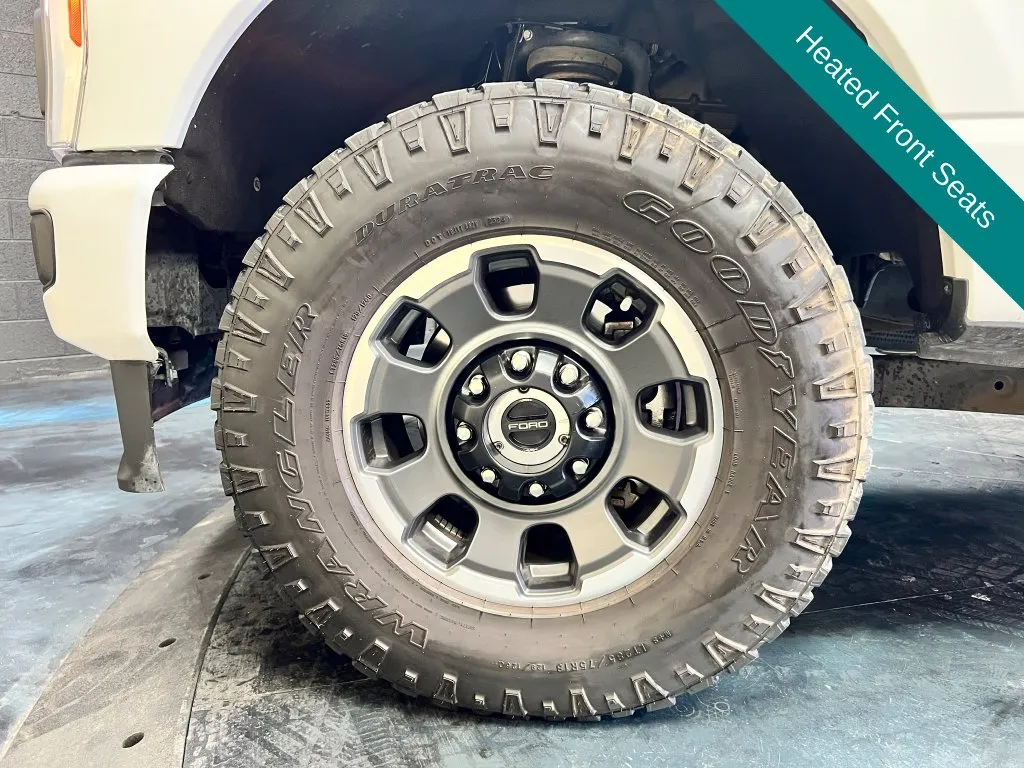 Ford F-250SD photo 27