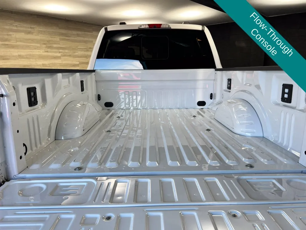 Ford F-250SD photo 24