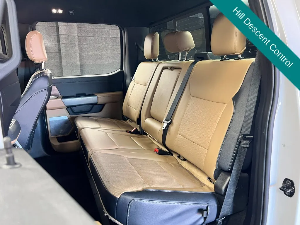 Ford F-250SD photo 14