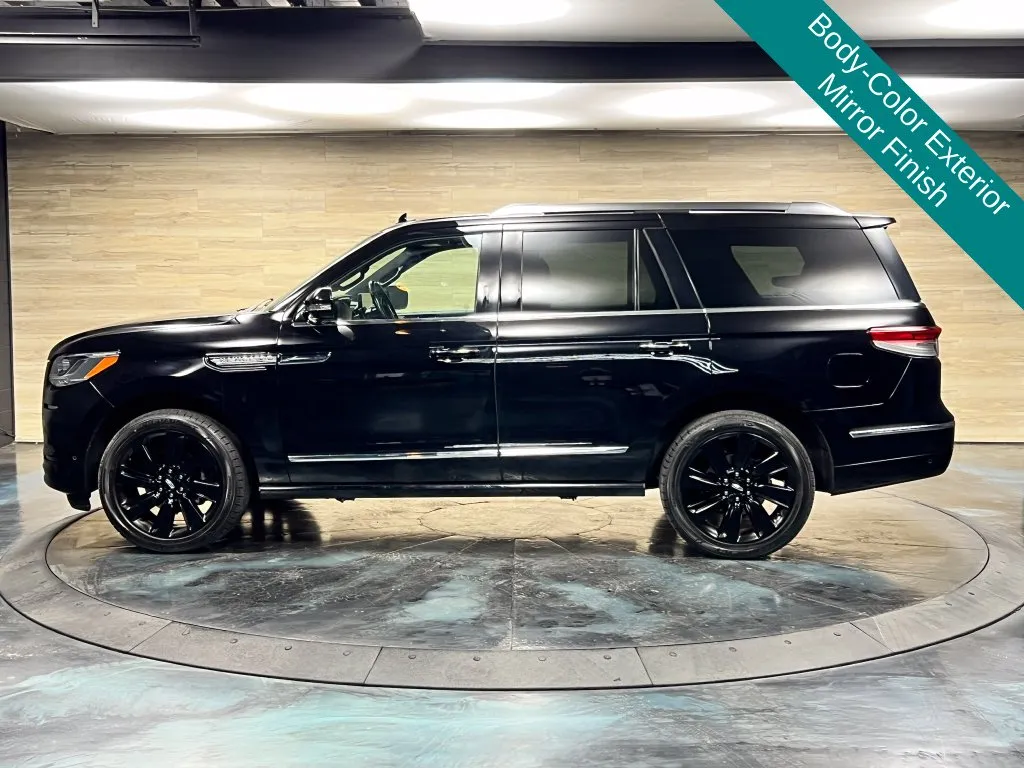 Lincoln Navigator photo 18