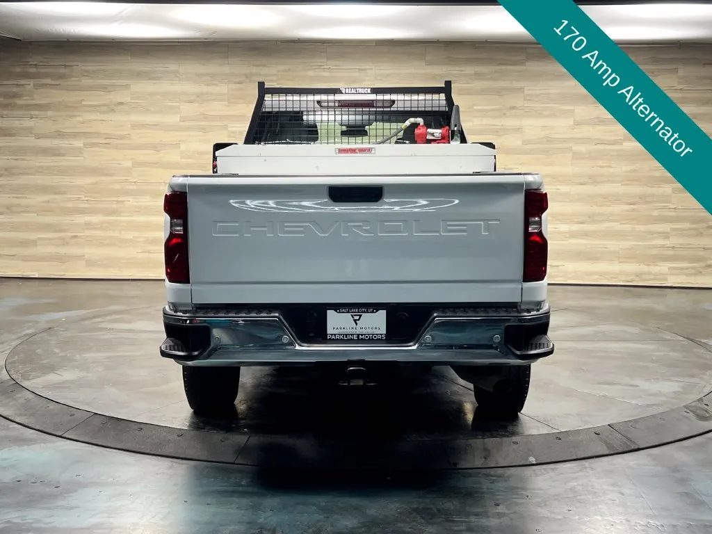 Chevrolet Silverado photo 19