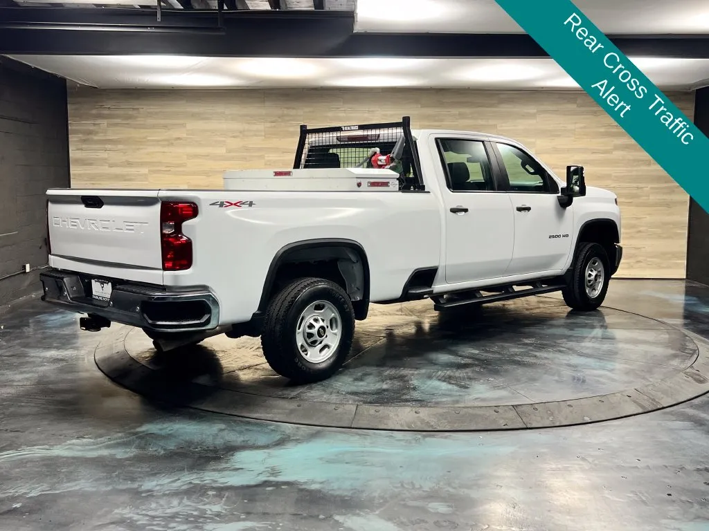 Chevrolet Silverado photo 22