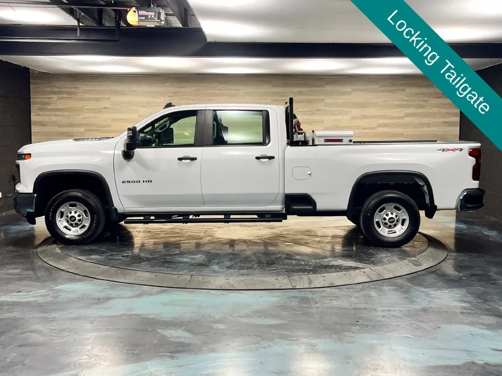 Chevrolet Silverado photo 13