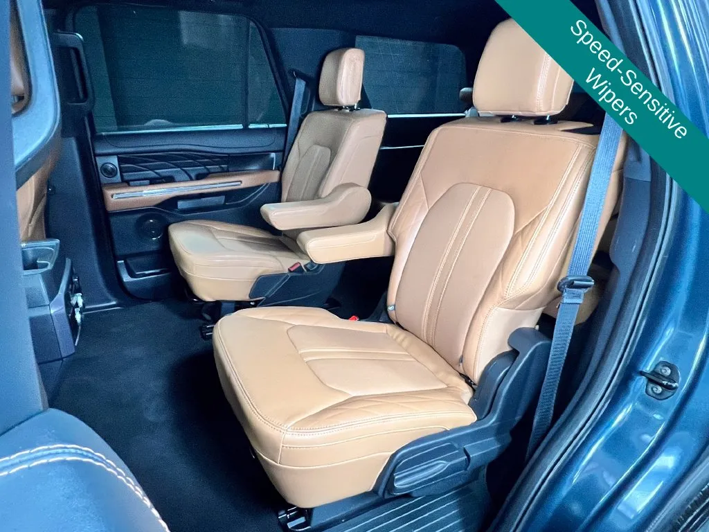 Ford Expedition photo 18
