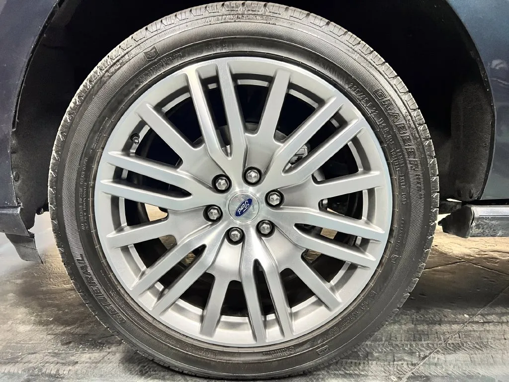 Ford Expedition photo 30