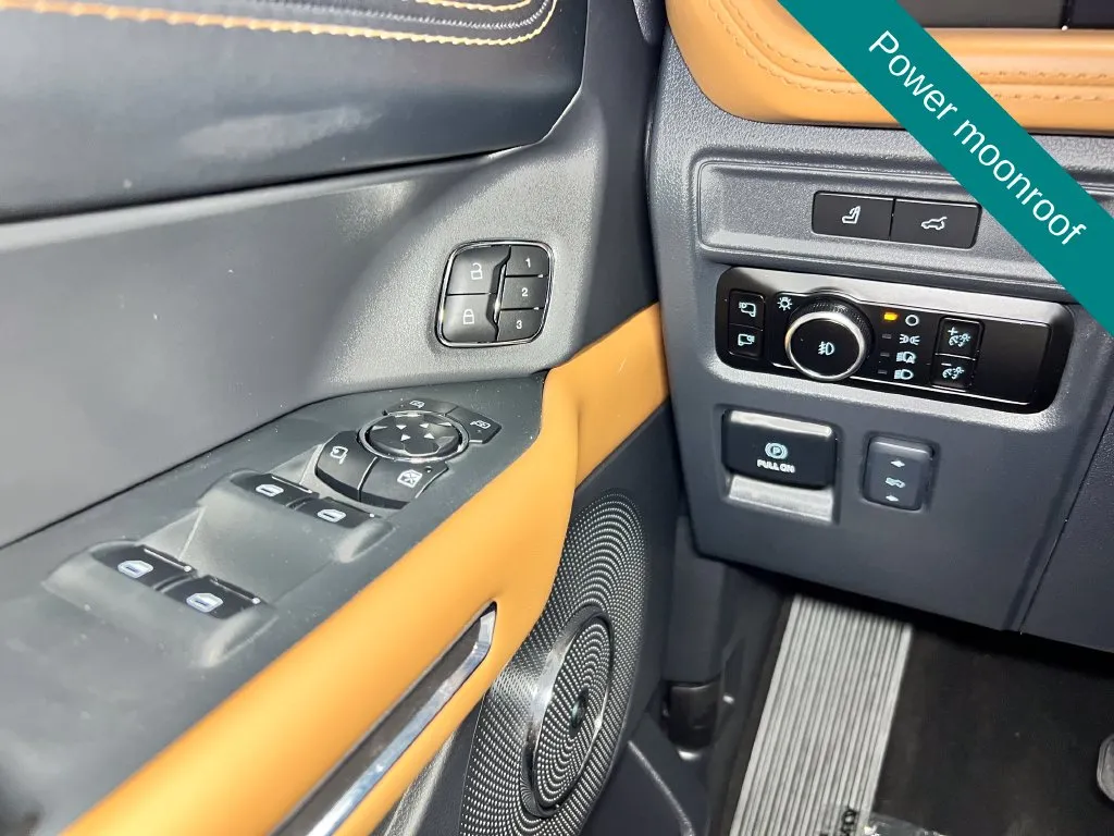 Ford Expedition photo 12