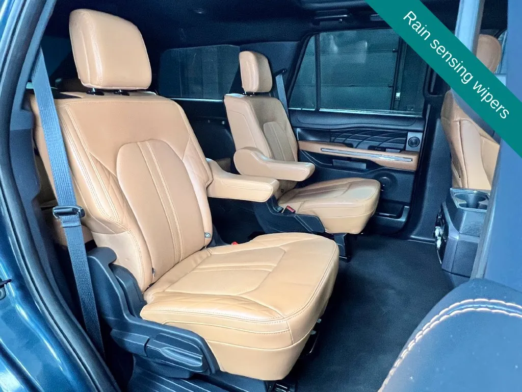 Ford Expedition photo 19