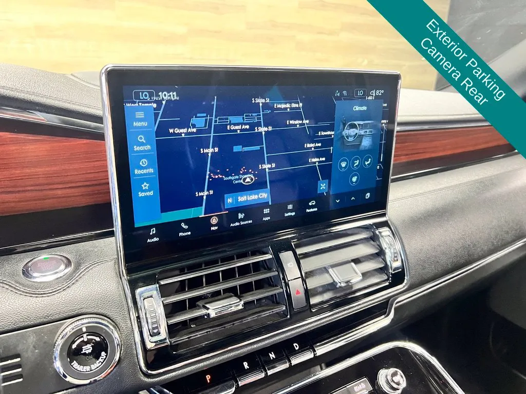 Lincoln Navigator L photo 15