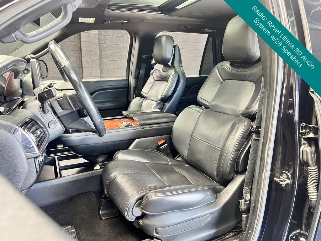 Lincoln Navigator L photo 6