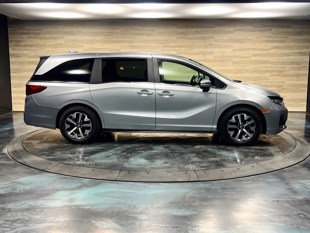 Honda Odyssey photo 24