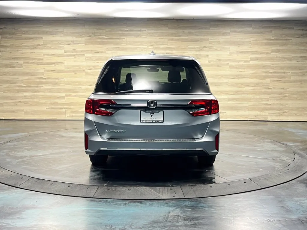 Honda Odyssey photo 18