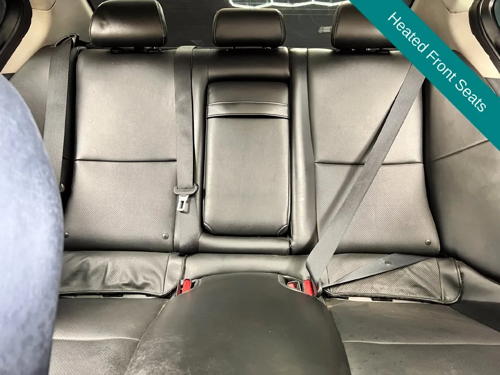 Infiniti Q50 photo 15