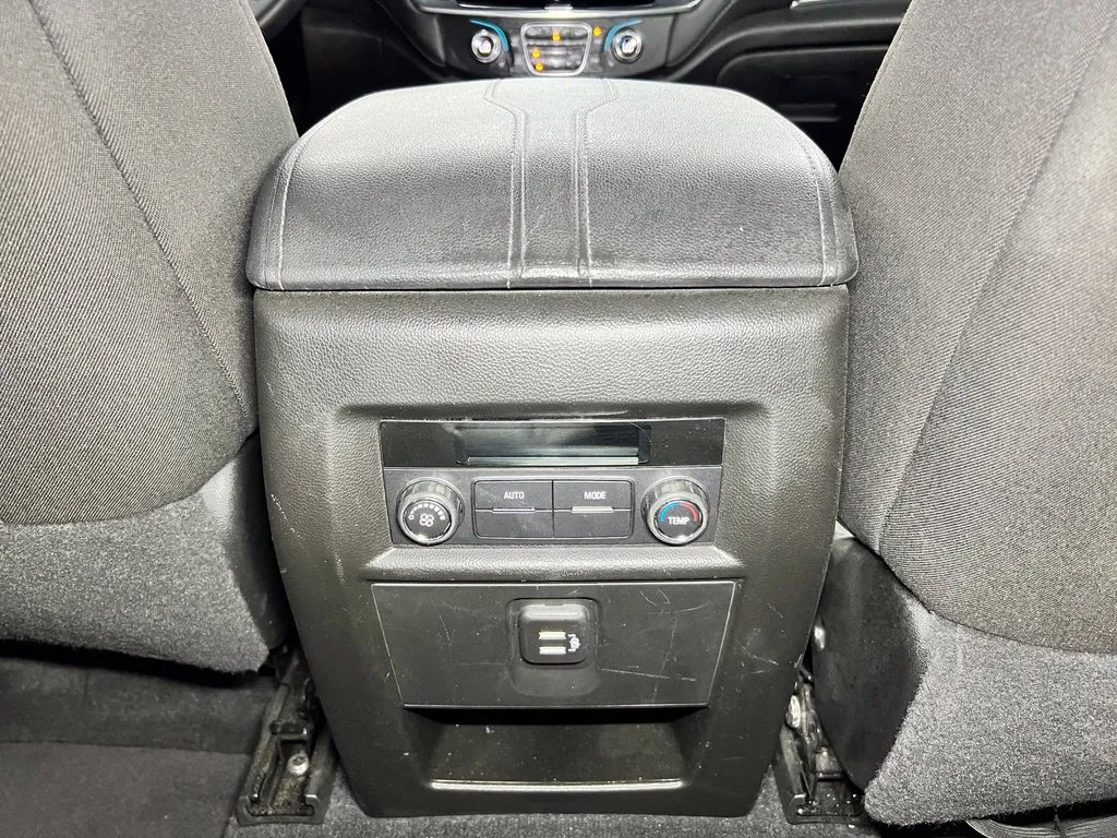 Chevrolet Traverse photo 21