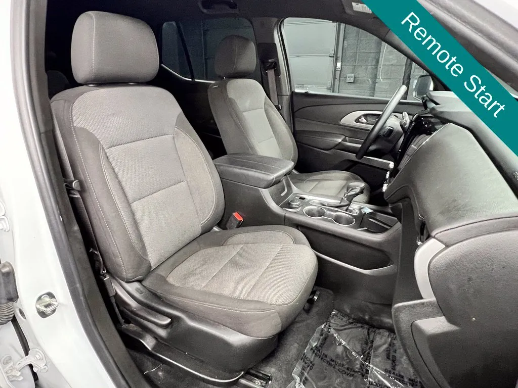 Chevrolet Traverse photo 7