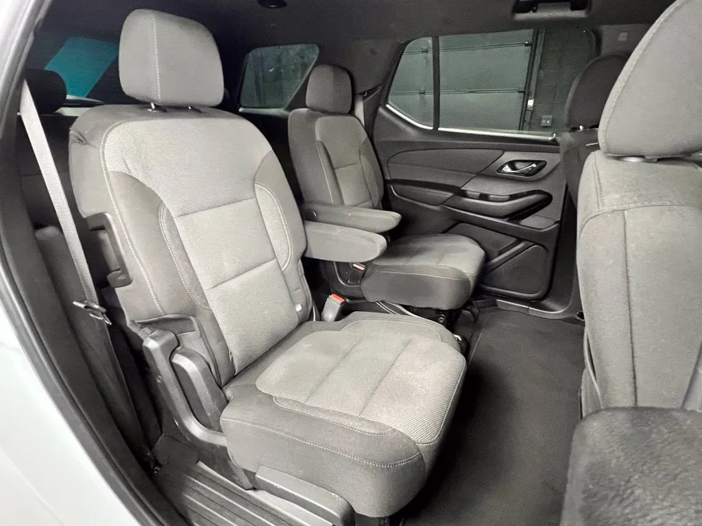 Chevrolet Traverse photo 18