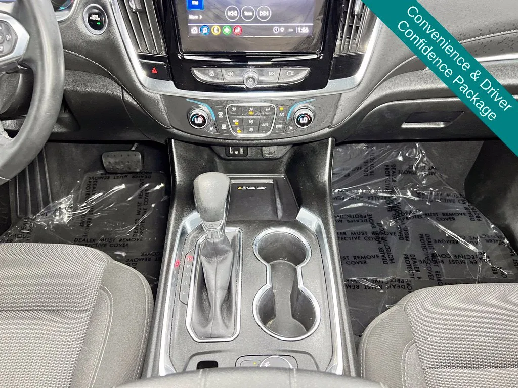 Chevrolet Traverse photo 3