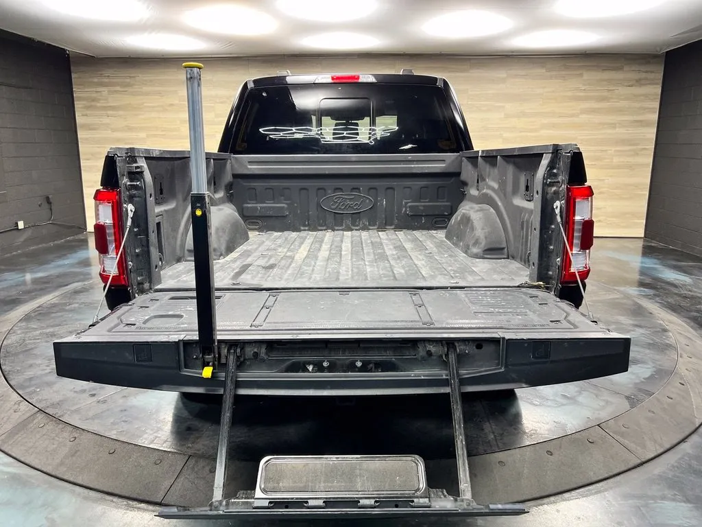 Ford F-150 photo 25