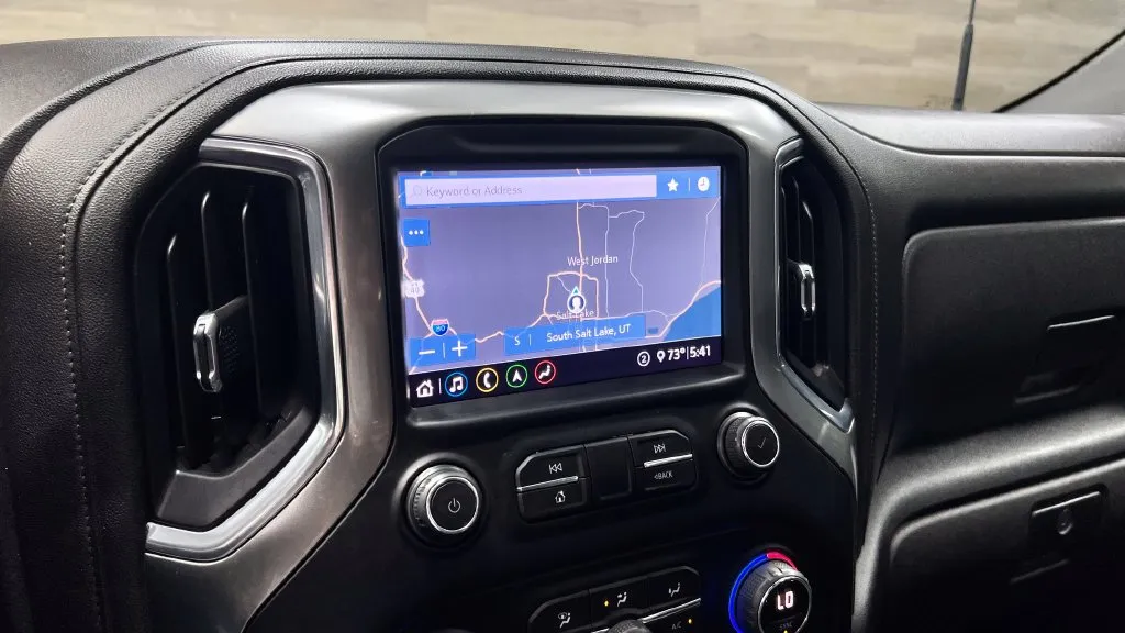 Chevrolet Silverado photo 10