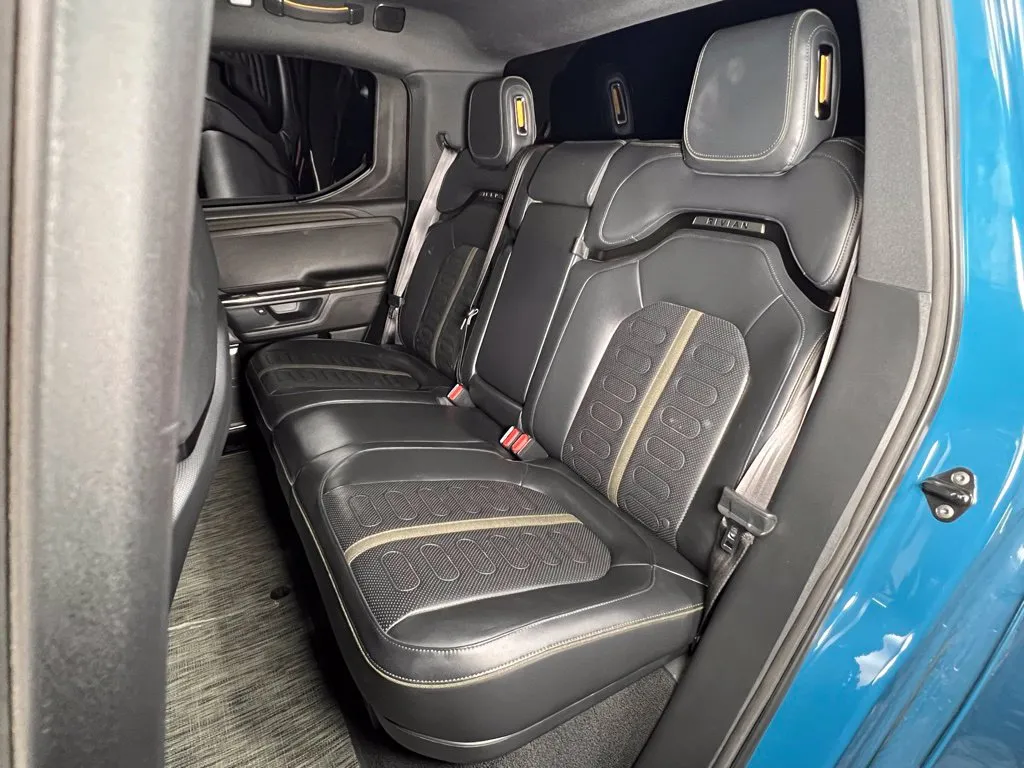 Rivian R1T photo 12