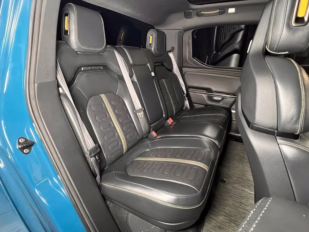 Rivian R1T photo 10