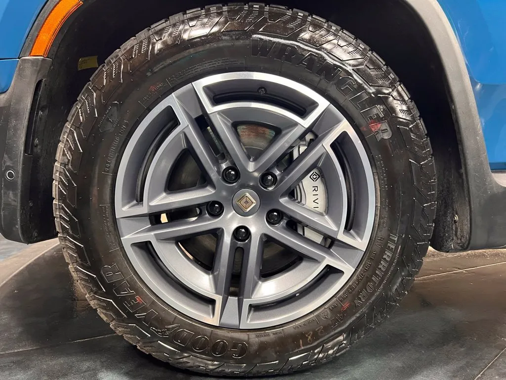Rivian R1T photo 23