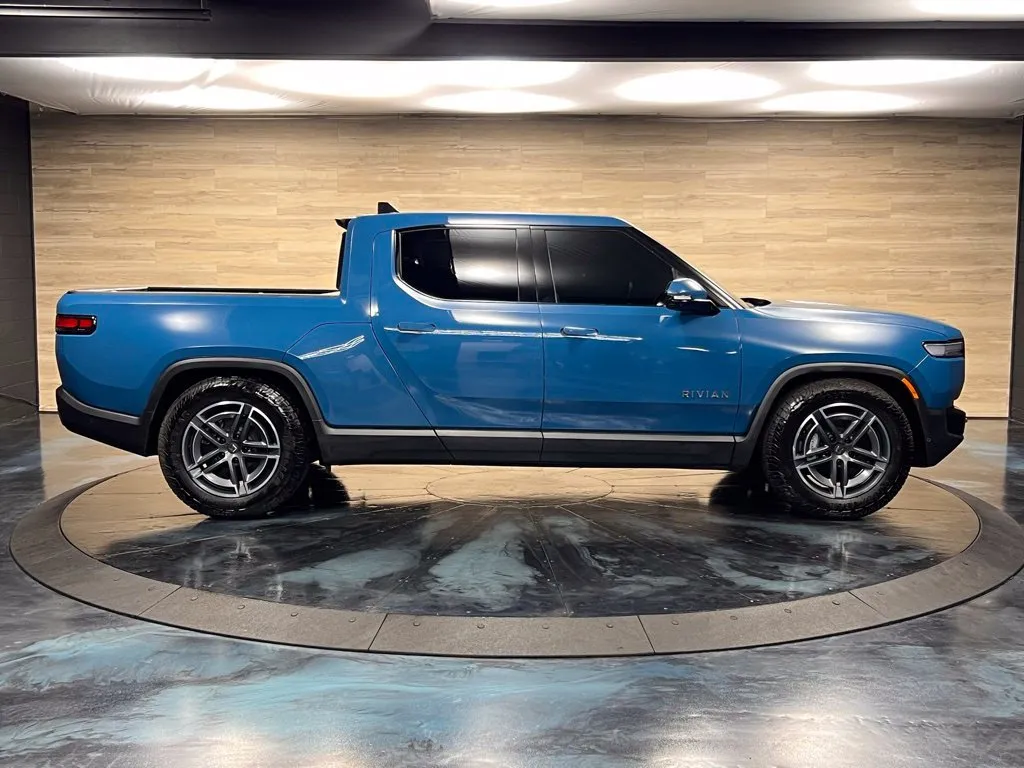 Rivian R1T photo 15