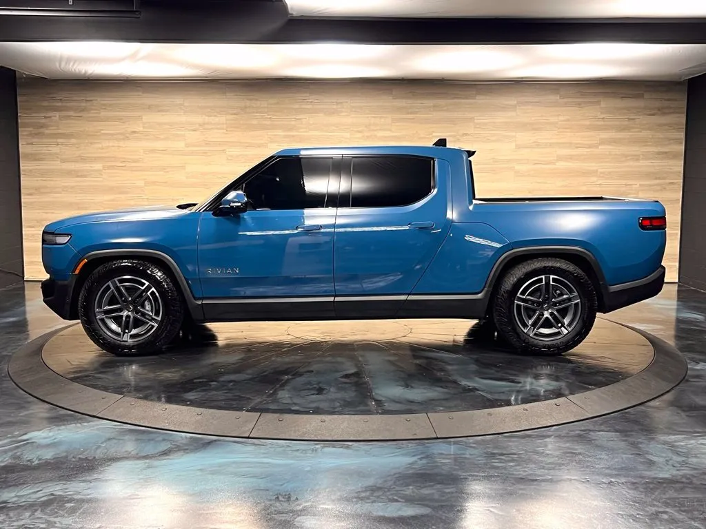 Rivian R1T photo 16