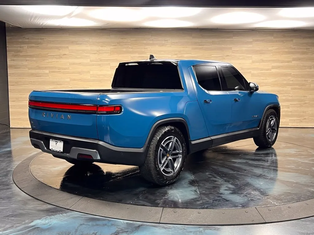 Rivian R1T photo 9