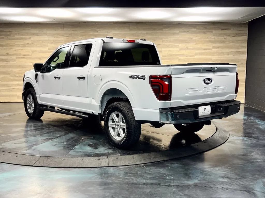 Ford F-150 photo 12