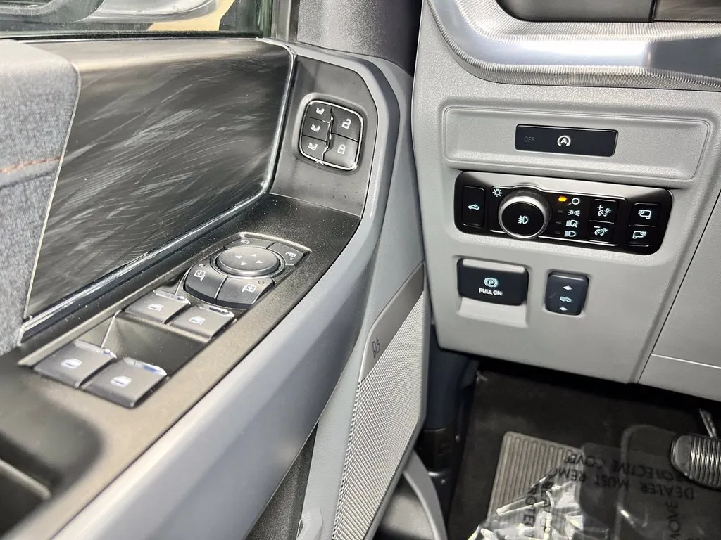 Ford F-150 photo 22