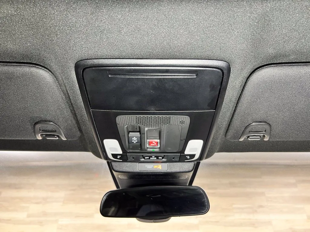 Honda Accord photo 20