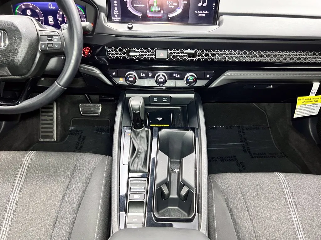 Honda Accord photo 19