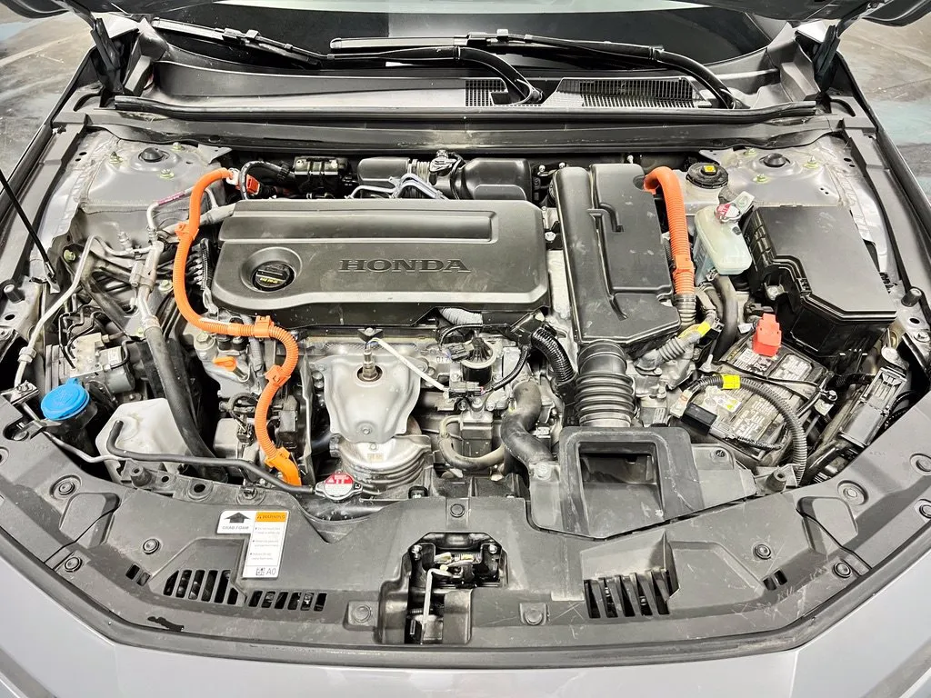 Honda Accord photo 9