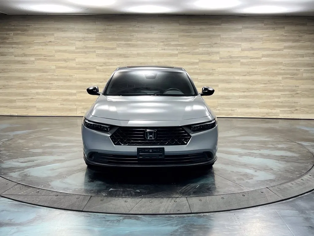 Honda Accord photo 8