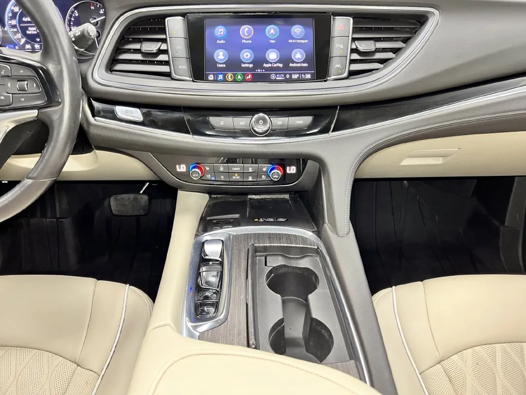Buick Enclave photo 22