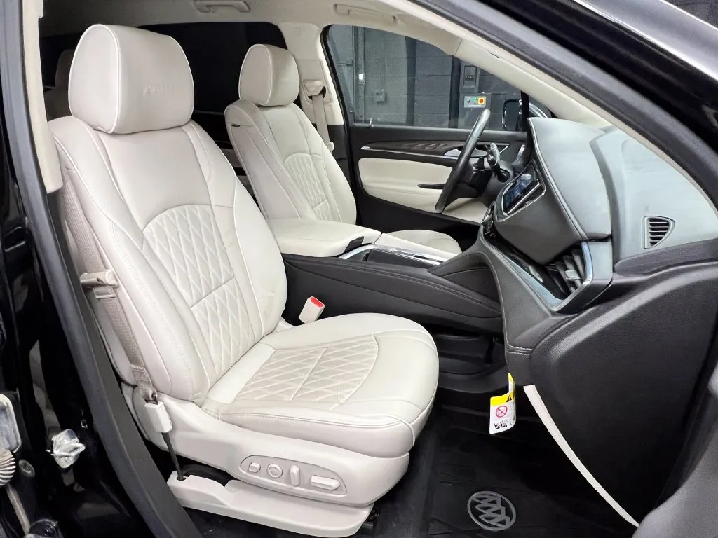 Buick Enclave photo 14